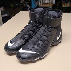 Nike Force Savage Shark 2 football cleats size 10 1/2